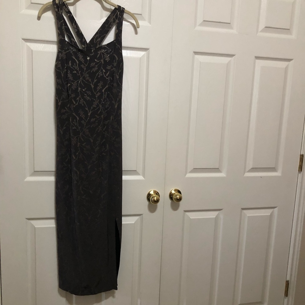CDC sleeveless maxi dress